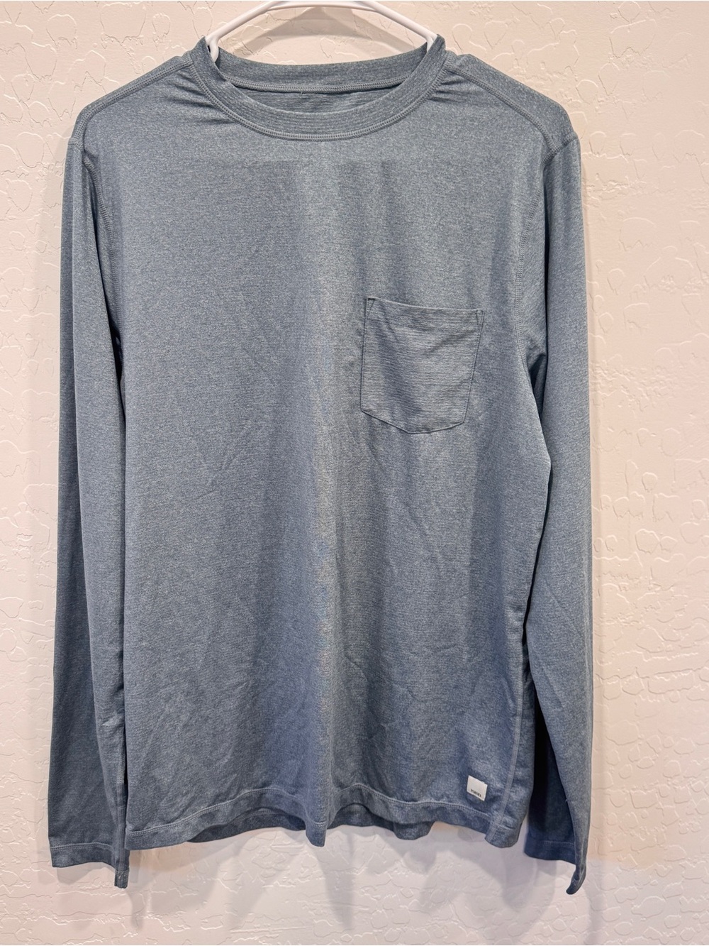 Vuori Long-Sleeve Pocket Shirt Mens Performance Large? Athletic Workout